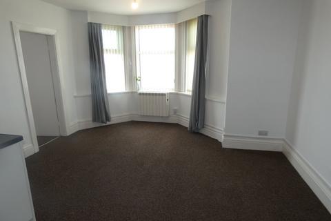 2 bedroom property to rent, North Promenade Flat 11