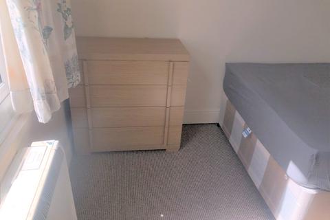 1 bedroom in a house share to rent, REF: 10746 | Harlestone Road FFR | Saint James | Northampton | NN5