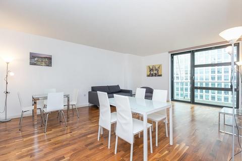 2 bedroom apartment to rent, Discovery Dock West 3 South Quay Square, London, E14