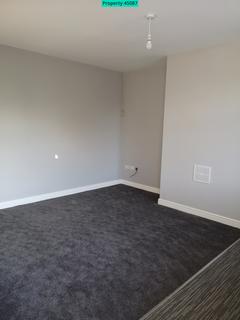 2 bedroom terraced house to rent, Musgrave Street, Birstall, Batley, WF17 9PF