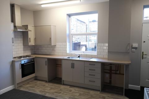2 bedroom terraced house to rent, Musgrave Street, Birstall, Batley, WF17 9PF