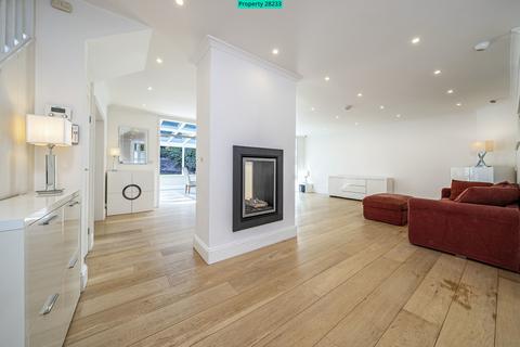 undefined, Lower Grove Road, Richmond, TW10 6HP