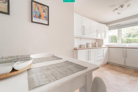 3 bedroom ground floor maisonette to rent, Brecknock Road, London, N7 0DB