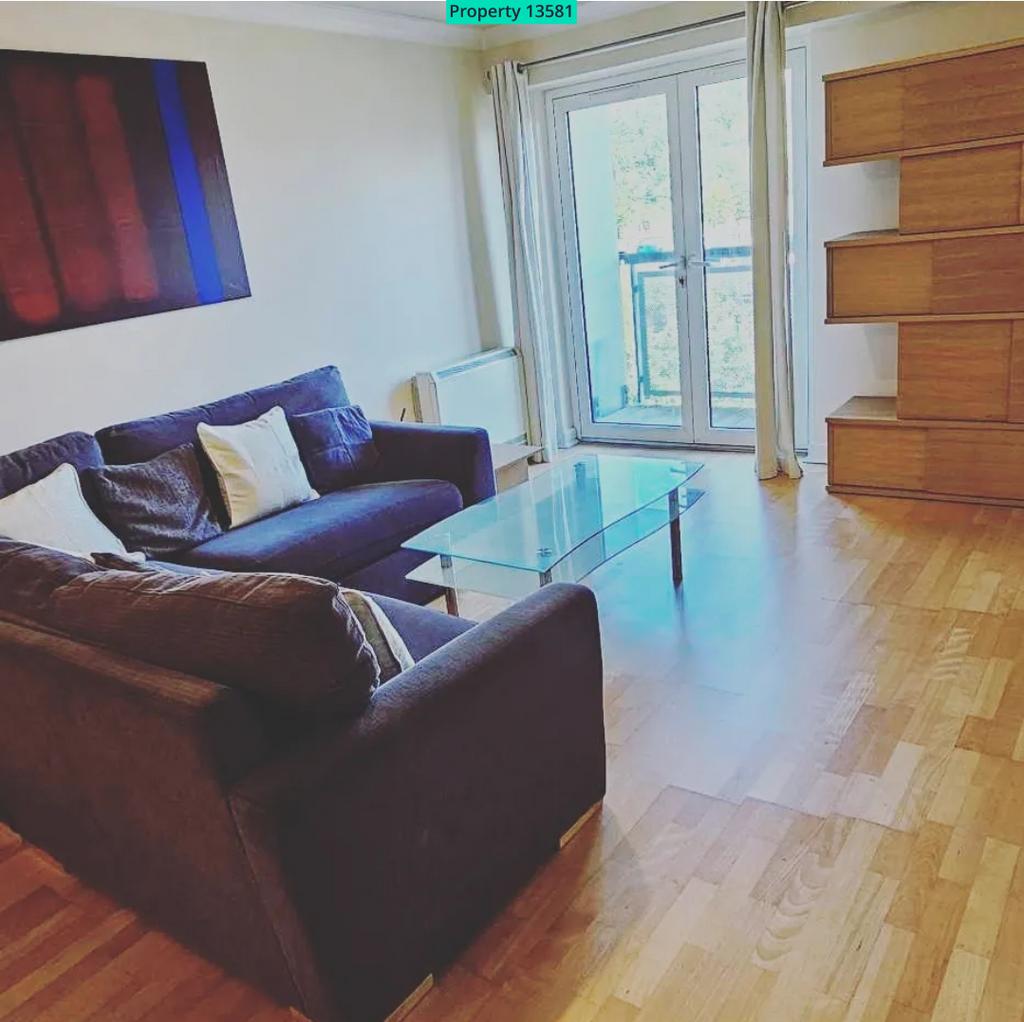 Apartment in Sheffield, Wicker, City Centre - View 3
