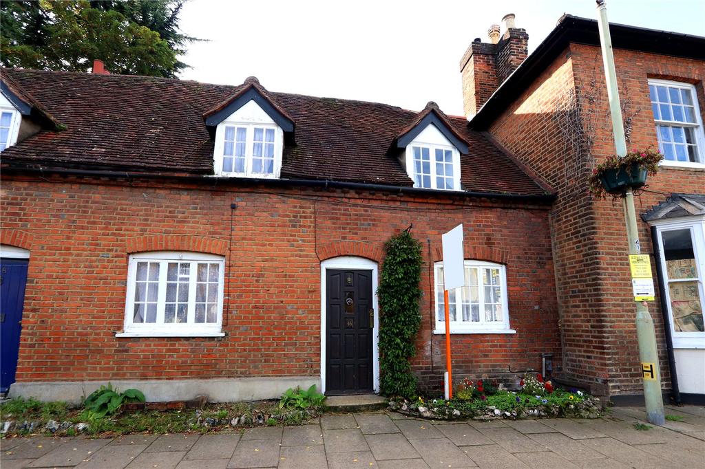 High Street, Kings Langley, Herts, WD4 2 bed terraced house £1,200