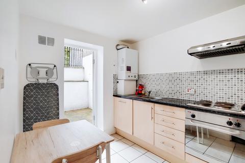 1 bedroom flat for sale, Studland Street, Hammersmith W6