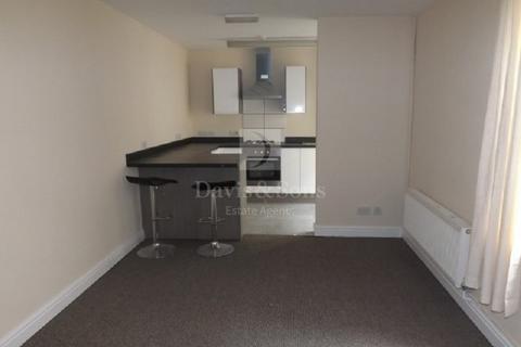 1 bedroom maisonette to rent, Fairoak Avenue, Newport, Newport. NP19 8FX