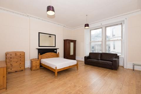 3 bedroom flat to rent, Bridge Street, City Centre, Aberdeen, AB11