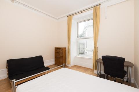 3 bedroom flat to rent, Bridge Street, City Centre, Aberdeen, AB11
