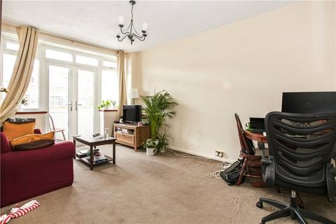 1 bedroom apartment to rent, Upper Richmond Road, Putney, SW15