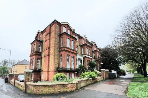 2 bedroom flat to rent, 16a The Avenue, Eastbourne