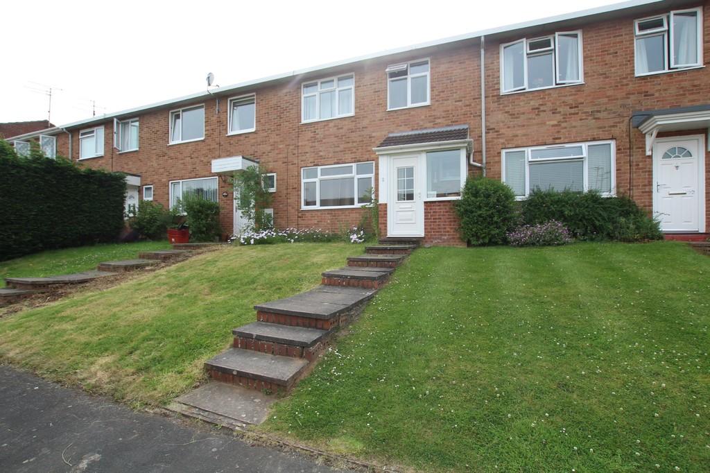 Redfern Avenue, Kenilworth 3 bed terraced house £240,000