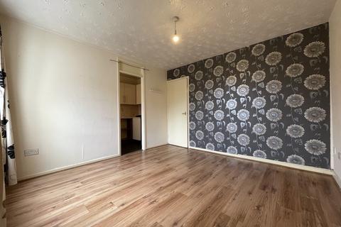 1 bedroom ground floor flat to rent, BRIERLEY HILL - Bagleys Road