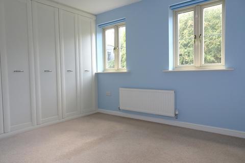 3 bedroom townhouse to rent, Goldfinch Court, Wath Upon Dearne, S63 6FJ