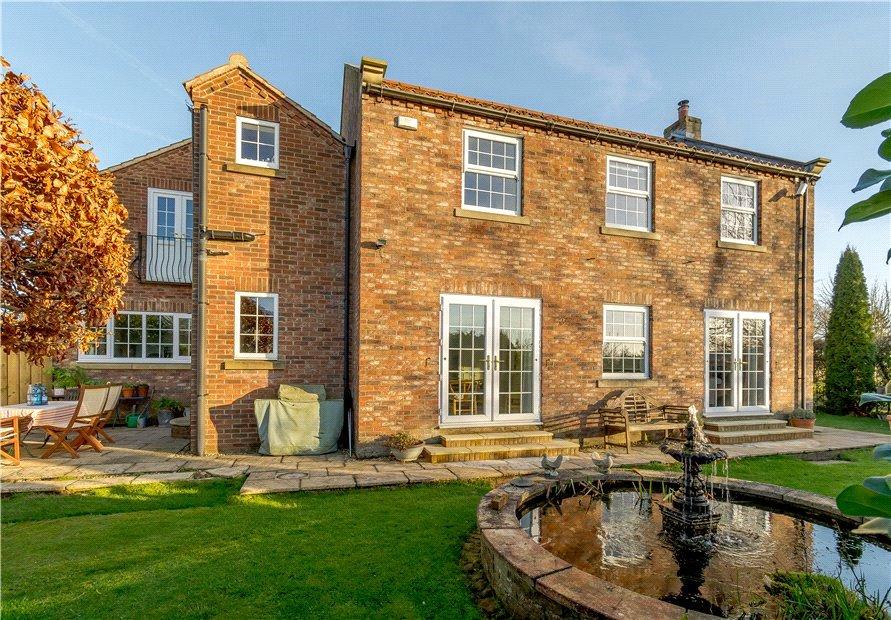 Newton House, York Road, Stillington, York, YO61 5 bed detached house