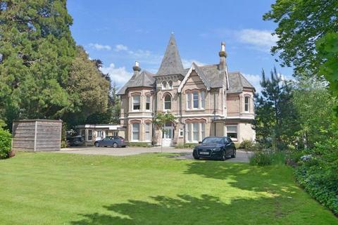 3 bedroom apartment to rent - 2/3 Bedroom Flat - Cavendish Road £1950 pcm - Students & Sharers welcome - Available NOW!
