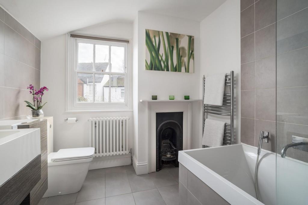019 20 Artillery Terrace Hazeldine 20200120 MH1022