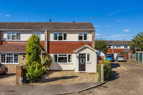 8 Penny Drive, Wood Street Village, Guildford, GU3 3DJ