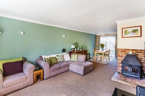 8 Penny Drive, Wood Street Village, Guildford, GU3 3DJ