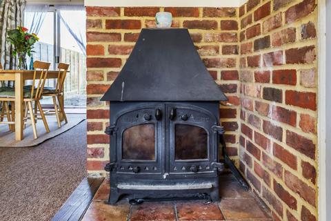 8 Penny Drive, Wood Street Village, Guildford, GU3 3DJ