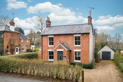 Deepdene Rickford, Worplesdon, Guildford, GU3 3PQ