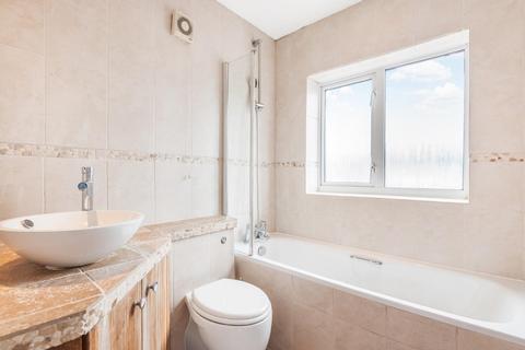 24 Percy Road, Guildford, GU2 9PA