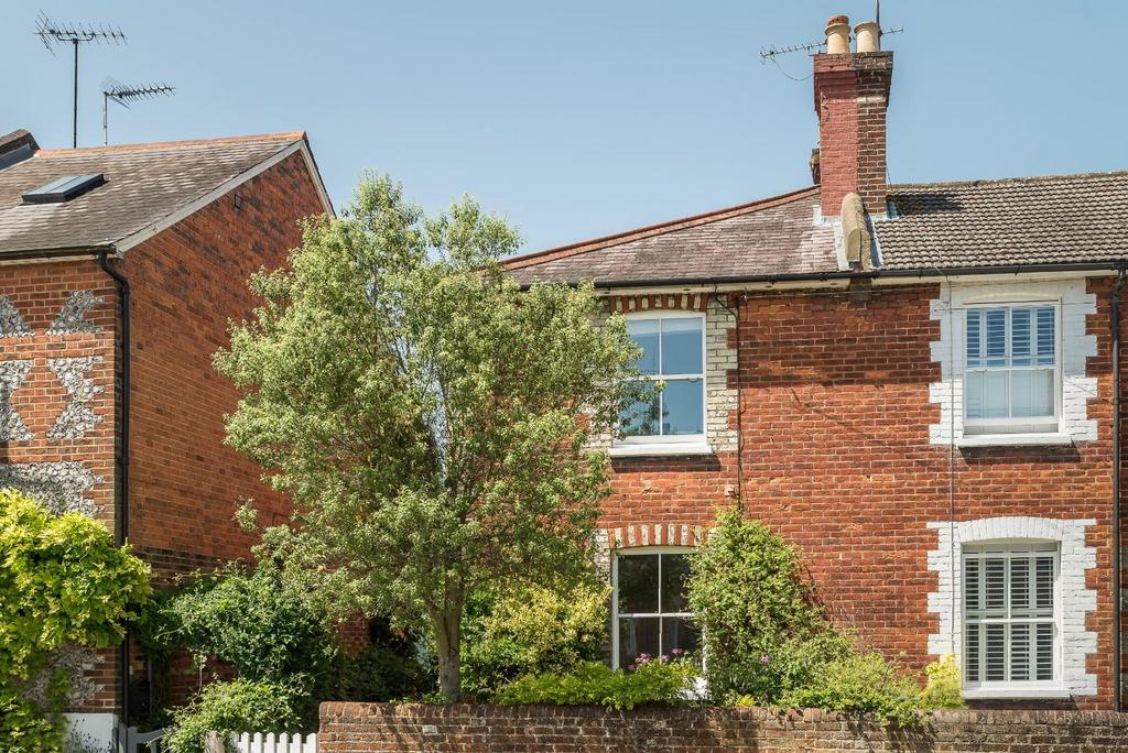 001 27 Cooper Rd, Guildford Hazeldine 20190627 MH1