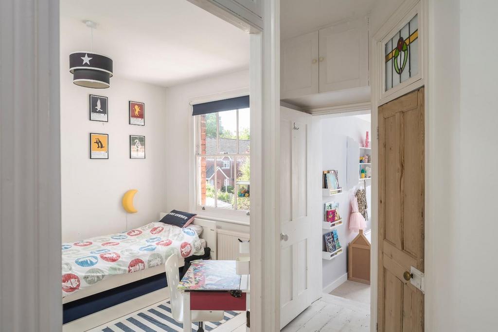 016 27 Cooper Rd, Guildford Hazeldine 20190627 MH1