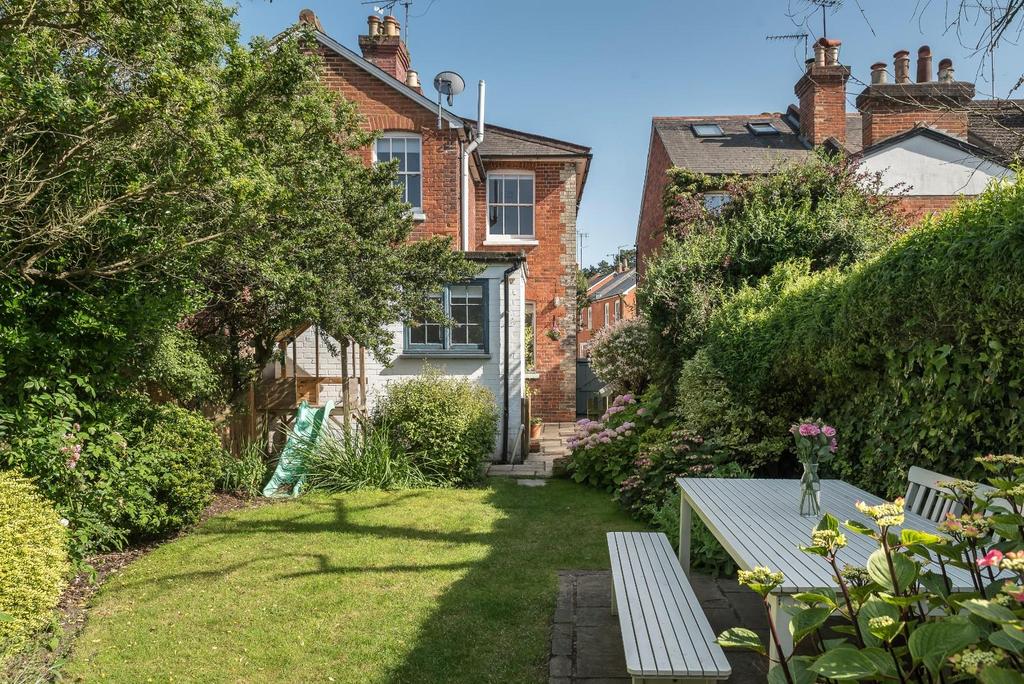 021 27 Cooper Rd, Guildford Hazeldine 20190627 MH1