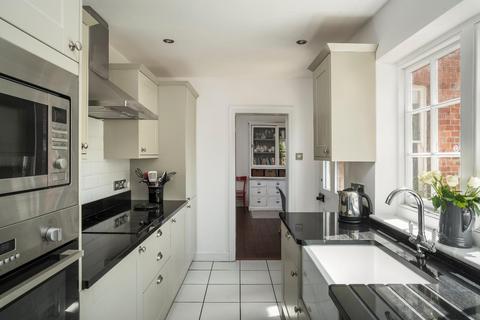 27 Cooper Road, Guildford, GU1 3LY
