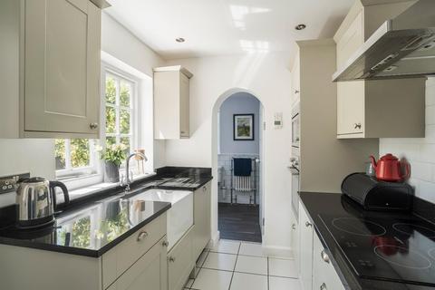27 Cooper Road, Guildford, GU1 3LY