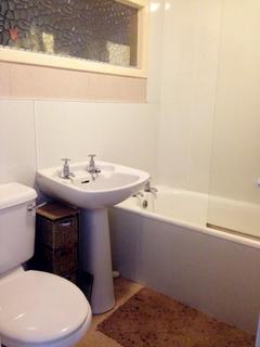 1 bedroom flat to rent, Menzies Road, Torry, Aberdeen, AB11