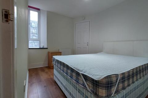 1 bedroom flat to rent, Menzies Road, Torry, Aberdeen, AB11
