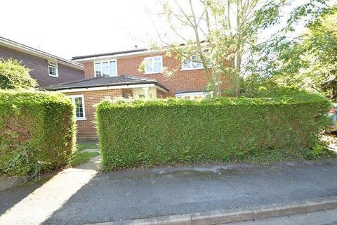 4 bedroom detached house to rent, Cranleigh GU6