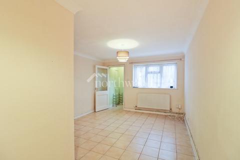 1 bedroom ground floor maisonette to rent, Ealham Close, Willesborough, Ashford, TN24