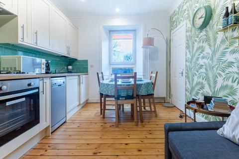 1 bedroom flat to rent, Leven's Close, Tollcross, Edinburgh, EH3