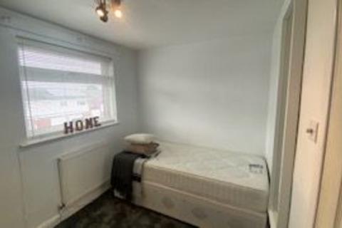 1 bedroom in a house share to rent - John McGuire Cresent