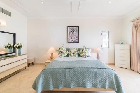 3 bedroom flat, Speightstown, , Barbados