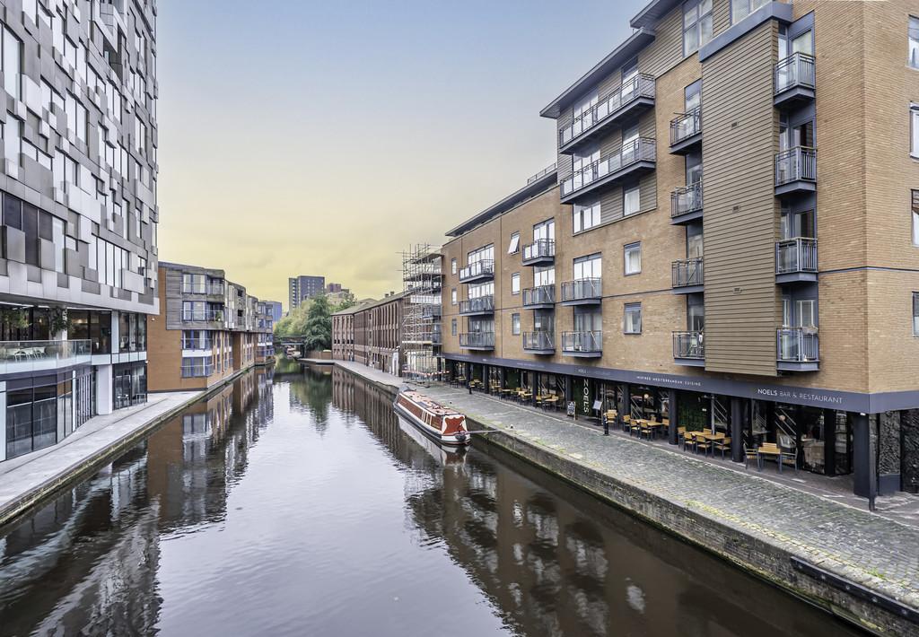 Canal Wharf 53100016