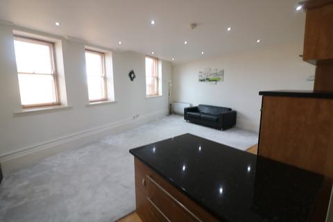 3 bedroom flat to rent, King Albert Chambers, Jameson Street, Hull