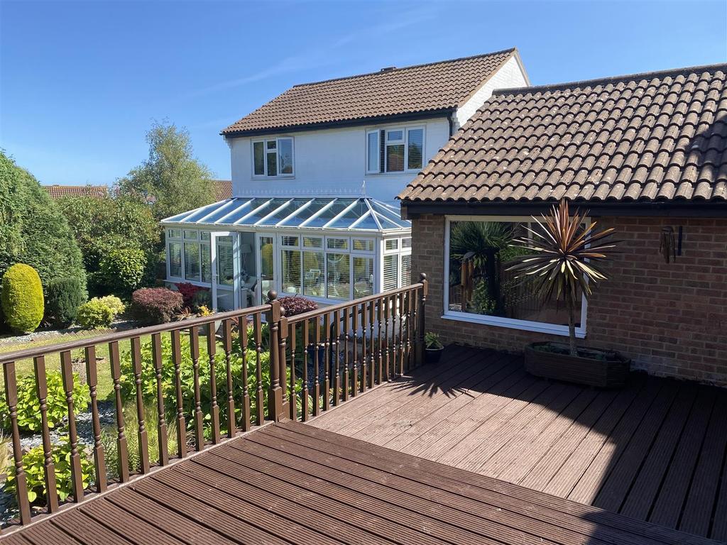Winterbourne Close, Hastings 3 bed detached house £360,000