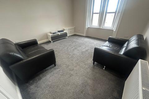 2 bedroom flat to rent, Wallace Street, Stirling Town, Stirling, FK8