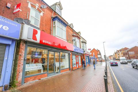 2 bedroom flat to rent - Bearwood Road, Smethwick, B66
