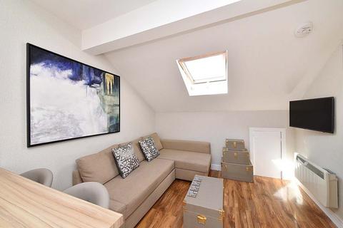 undefined, 2C Slaters Court