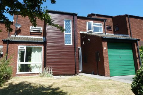 3 bedroom terraced house to rent, Badgers Bank Road, Sutton Coldfield B74