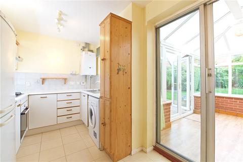 2 bedroom semi-detached house to rent, Fontwell Drive, Bletchley, Buckinghamshire, MK3