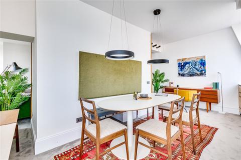 2 bedroom flat to rent, Iverna Court, Kensington, London