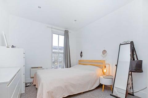 1 bedroom apartment for sale, Kingsland Passage, Dalston Junction