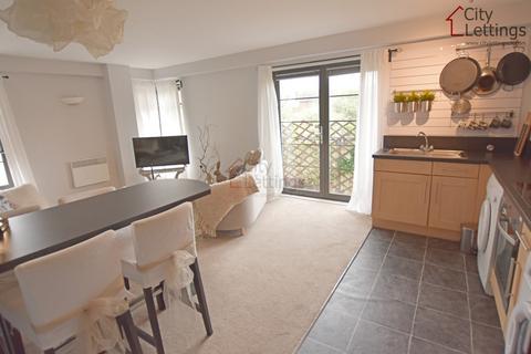 2 bedroom apartment to rent, Park West , Derby Road
