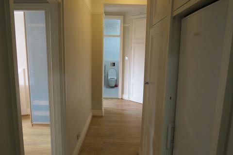 2 bedroom flat to rent - Queensway, Bayswater, London W2